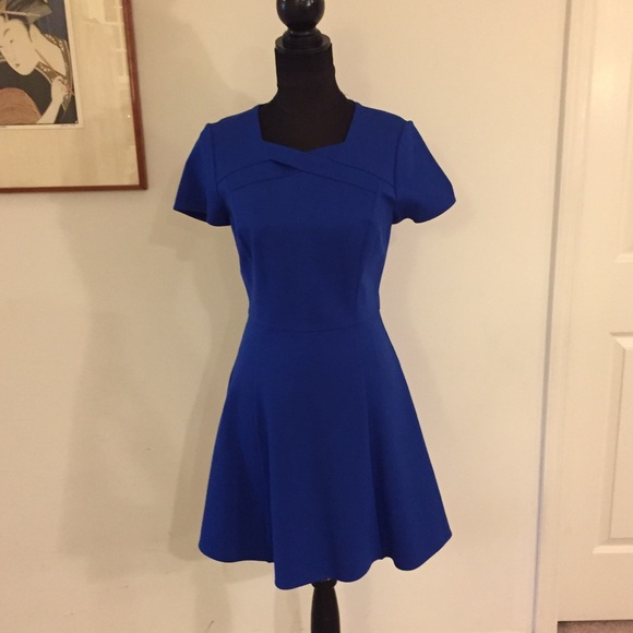 HALSTON HERITAGE Ponte Fit-And-Flare Dress (8) NWT - Picture 8 of 8